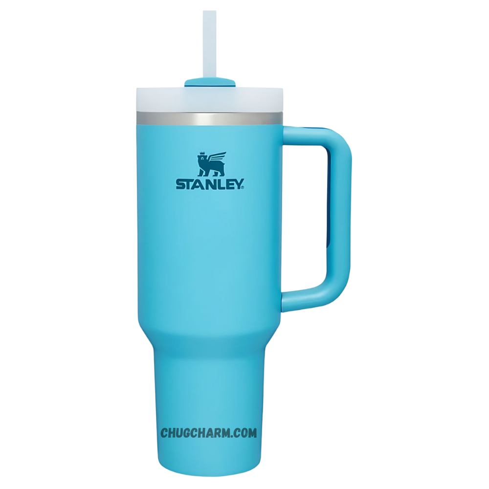 Stanley 40 oz Tumbler in Blue Pool with a durable handle and double-wall insulation for maintaining your drinks at the perfect temperature.