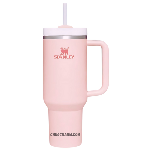 Stanley 40 oz Tumbler in Pink with a durable handle and double-wall insulation for superior temperature retention.