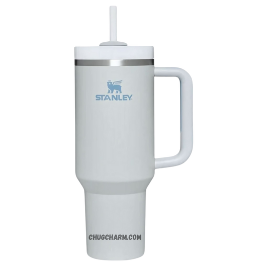 Stanley 40 oz Tumbler in Fog with a sturdy handle and double-wall insulation for maintaining drink temperature.