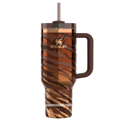 Top-down view of the Stanley Tyla Tyger Tumbler 40 OZ featuring the FlowState-style leak-resistant lid.